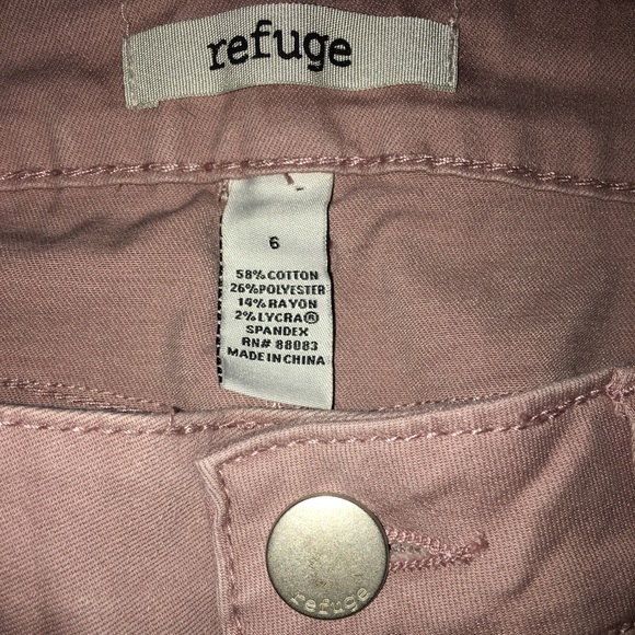 🎀Pink/mauve distressed Refuge stretch jeans - Picture 3 of 7